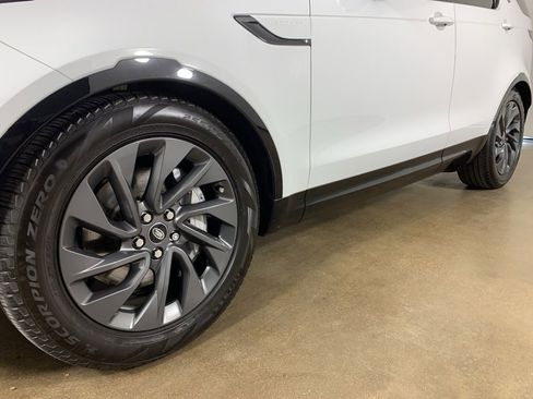 Used 2023 Land Rover Discovery S R-Dynamic AWD/4WD image 2