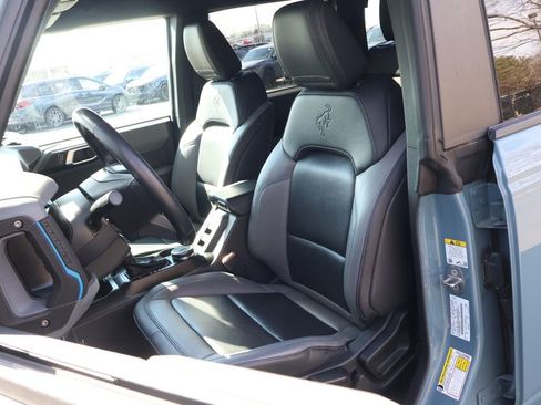 Used 2022 Ford Bronco Black Diamond image 31