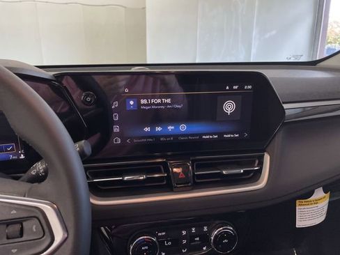 New 2026 Chevrolet TrailBlazer LT w/ Convenience Package image 30