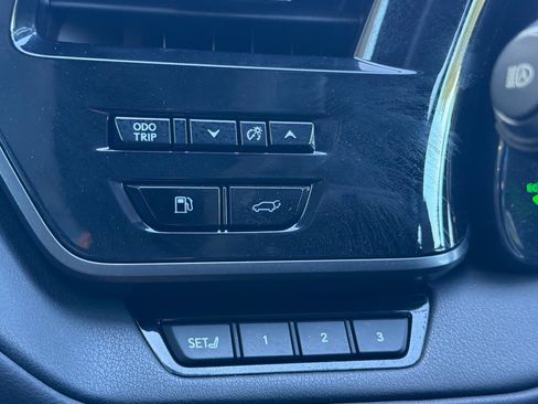 Certified 2026 Lexus TX 500h AWD w/ Technology Package image 37