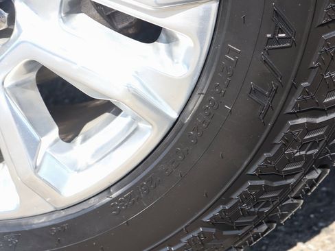 Used 2022 GMC Sierra 2500 Denali image 54