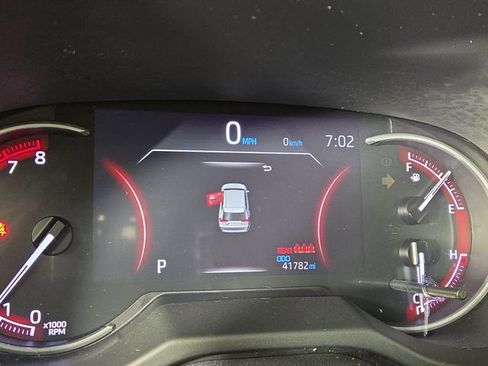 Used 2024 Toyota RAV4 LE AWD/4WD image 16