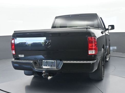 Used 2018 RAM 1500 Express w/ Black Ram 1500 Express Group RWD image 5