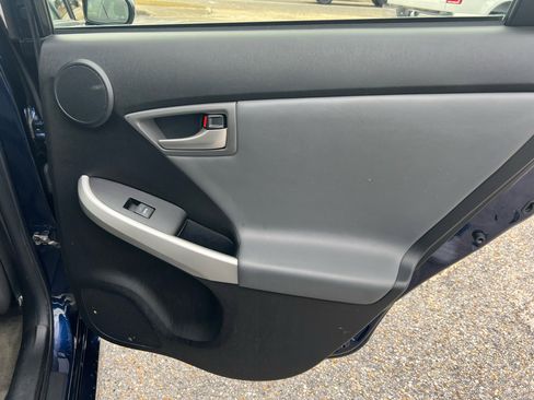 Used 2013 Toyota Prius Four image 31