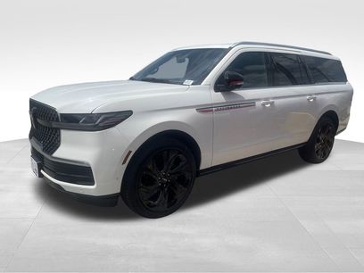 New 2025 Lincoln Navigator L Reserve w/ Jet Appearance Package
