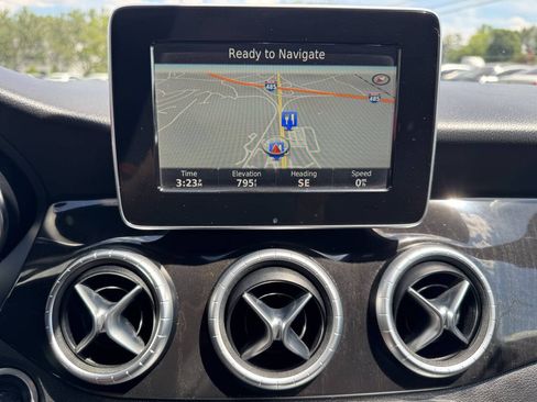 Used 2015 Mercedes-Benz CLA 250 4MATIC image 15