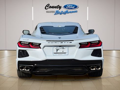 Used 2024 Chevrolet Corvette Stingray Preferred Cpe w/ Stealth Interior Trim Package RWD image 11