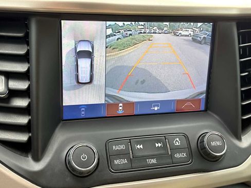 Used 2018 GMC Acadia Denali w/ Technology Package AWD/4WD image 15