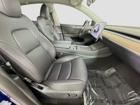 Used 2023 Tesla Model Y Long Range image 27