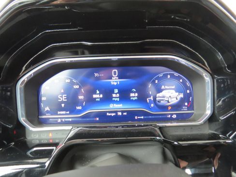 Used 2024 Chevrolet Silverado 1500 LTZ AWD/4WD image 19