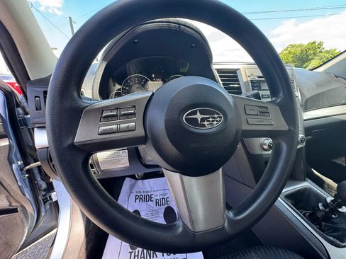Used 2010 Subaru Outback 2.5i AWD/4WD image 18