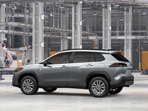 New 2026 Toyota Corolla Cross LE image 7