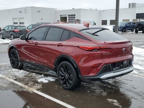 Used 2024 Buick Envista Sport Touring w/ Convenience I Package image 4