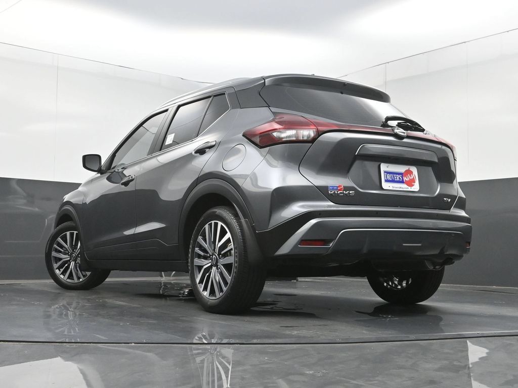 Used 2023 Nissan Kicks SV FWD image 25