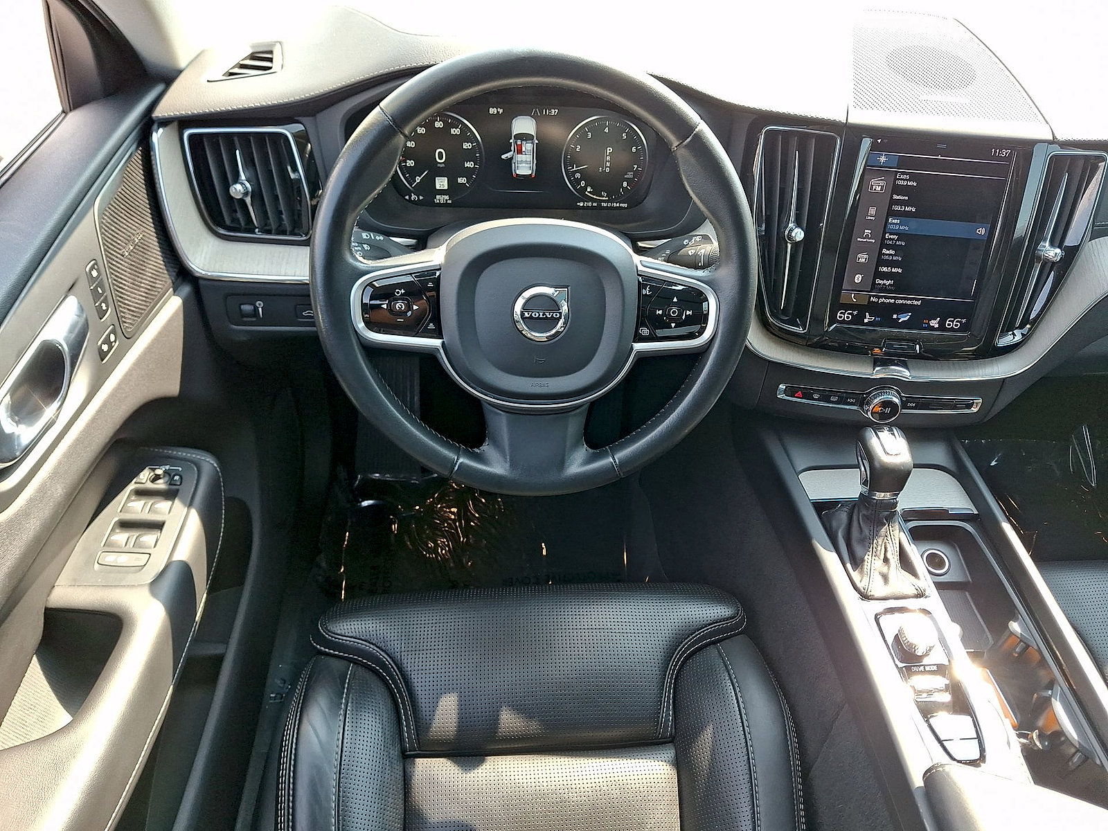 Used 2021 Volvo XC60 T6 Inscription AWD/4WD image 21