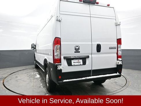 Used 2025 RAM ProMaster 2500 w/ Convenience Group image 5