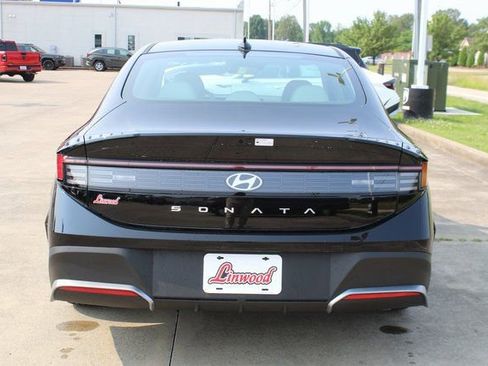 Used 2025 Hyundai Sonata SE image 4