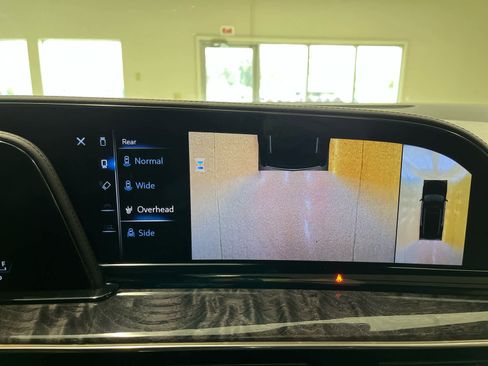 Used 2023 Cadillac Escalade Premium Luxury image 51