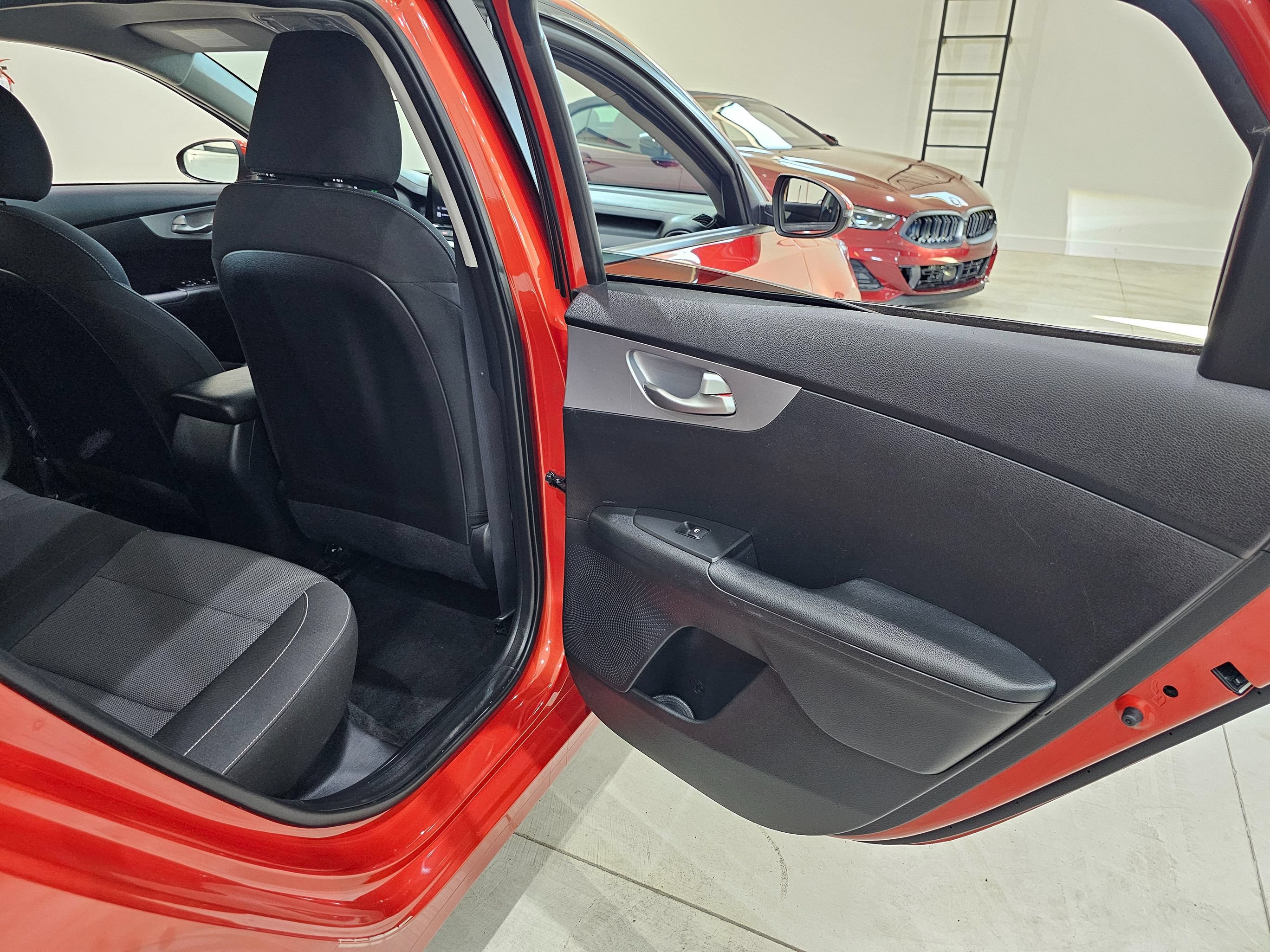 Used 2023 Kia Forte LXS w/ LXS Technology Package FWD image 29
