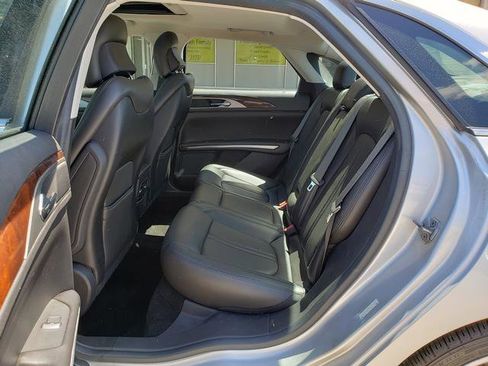 Used 2013 Lincoln MKZ FWD image 13