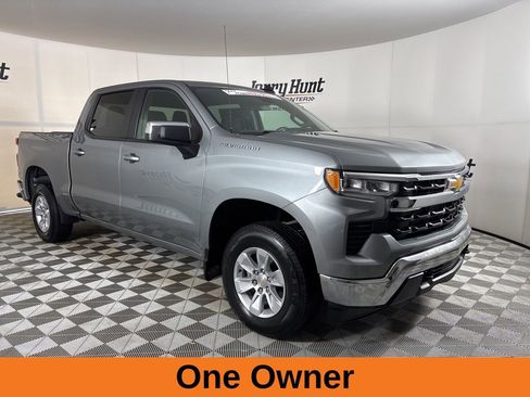 Used 2025 Chevrolet Silverado 1500 LT image 4