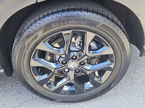 Certified 2025 Honda HR-V Sport image 3