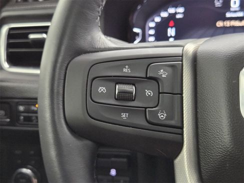 Used 2023 GMC Yukon Denali w/ Advanced Technology Package image 40