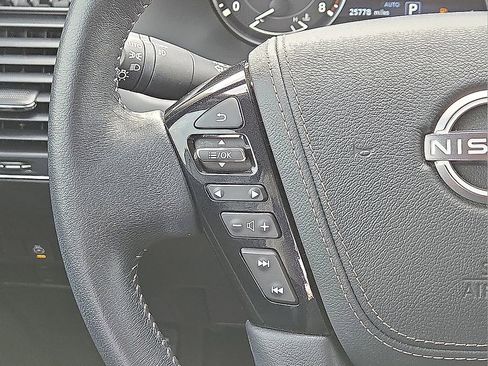 Used 2024 Nissan Armada Platinum w/ Captain's Chairs Package image 19