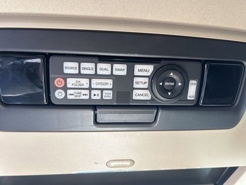 Used 2017 Acura MDX SH-AWD image 21