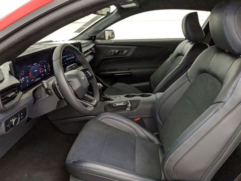 New 2026 Ford Mustang Dark Horse image 21