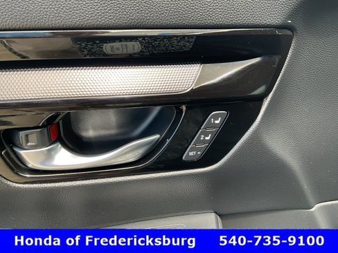 Certified 2025 Honda CR-V Sport Touring image 21