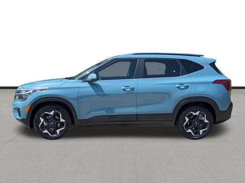 Used 2025 Kia Seltos EX FWD image 8