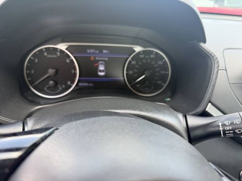 Used 2020 Nissan Altima 2.5 SV FWD image 12