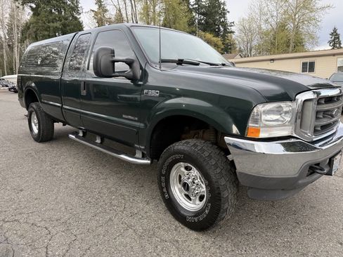 Used 2002 Ford F350 Lariat image 2