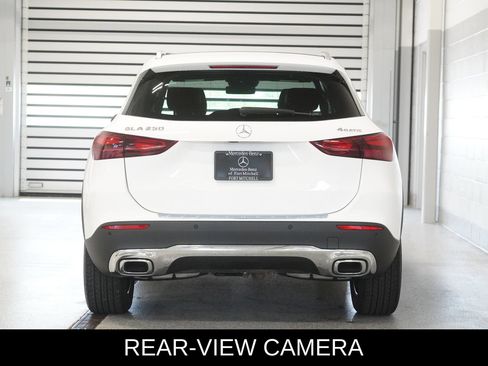 Used 2026 Mercedes-Benz GLA 250 4MATIC image 5