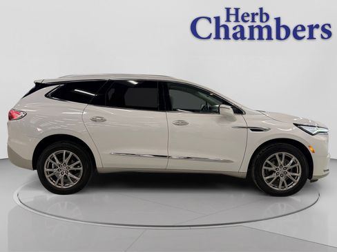 Used 2023 Buick Enclave Essence w/ Experience Buick Package image 2