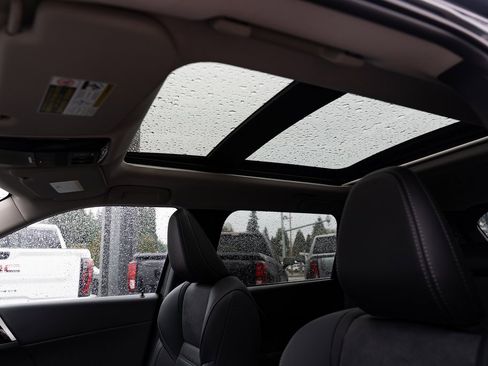 New 2026 Mitsubishi Outlander SE image 8