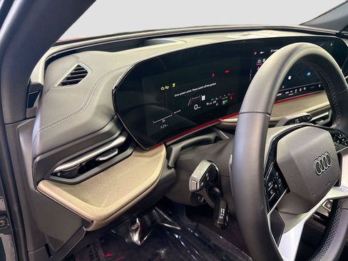 Certified 2025 Audi Q5 Premium Plus AWD/4WD image 9