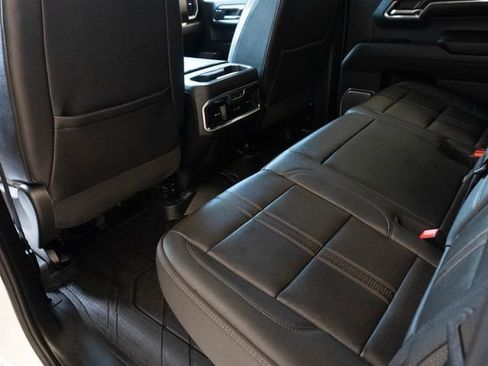 Used 2024 Chevrolet Silverado 1500 High Country w/ High Country Premium Package image 23