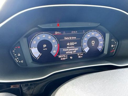 Used 2020 Audi Q3 2.0T Premium w/ Convenience Package AWD/4WD image 12