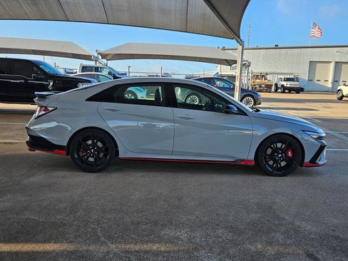 Used 2025 Hyundai Elantra N FWD image 4