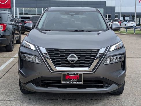 Certified 2023 Nissan Rogue SV FWD image 6