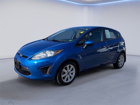 Used 2011 Ford Fiesta SE w/ 202A Rapid Spec Order Code image 7