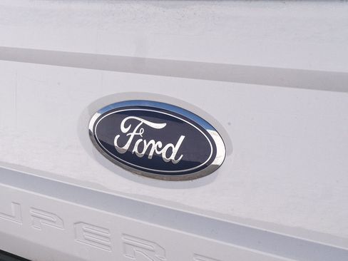 Used 2018 Ford F350 XL AWD/4WD image 11