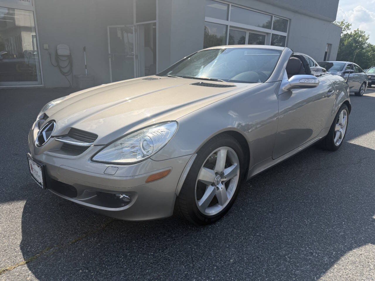 Used 2005 Mercedes-Benz SLK 350 image 3