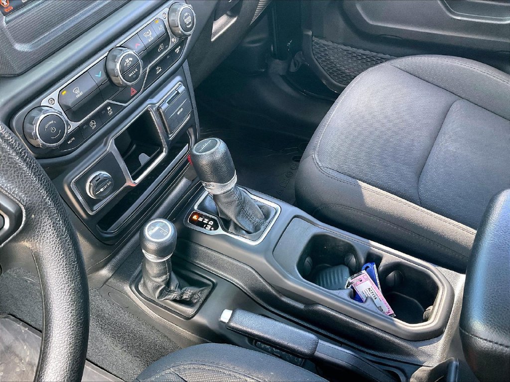 Used 2023 Jeep Gladiator Sport AWD/4WD image 19