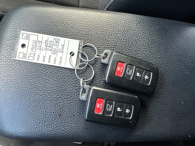 Used 2018 Toyota RAV4 XLE FWD image 41