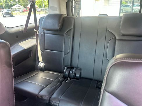 Used 2019 GMC Yukon XL Denali RWD image 12