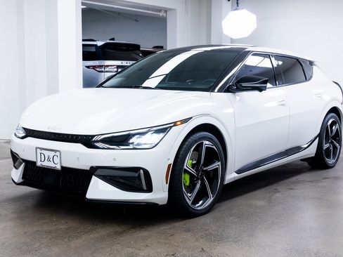 Used 2023 Kia EV6 GT image 3