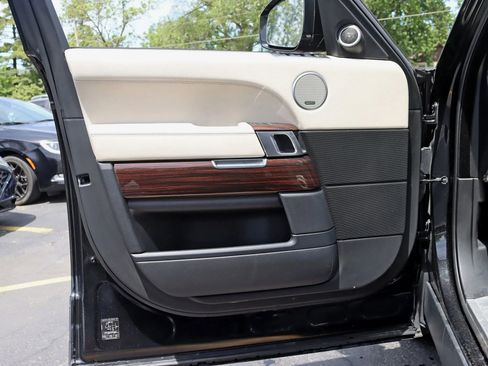 Used 2017 Land Rover Range Rover HSE image 33